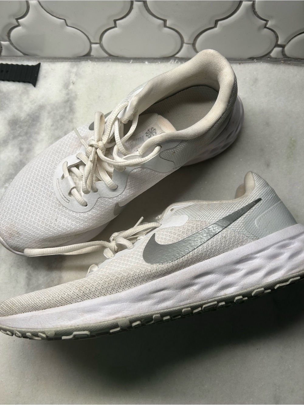 Nike Revolution White Womens Running Shoes Sneakers Size 8.5